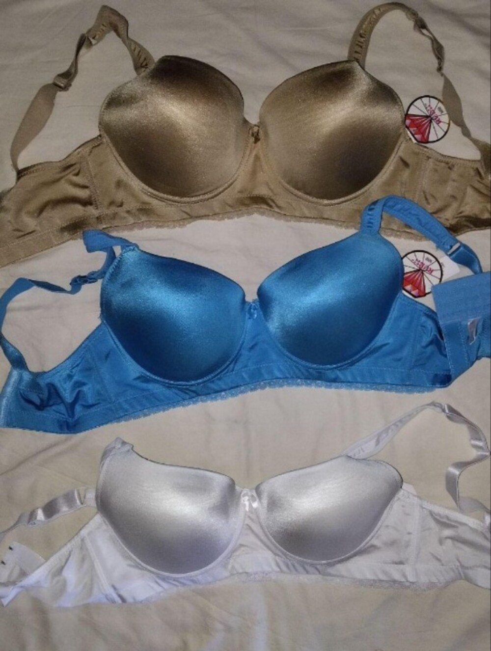 Women's Smooth T-Shirt Bras. 1 for $8 ( White Only) Other Colors SOLD OUT